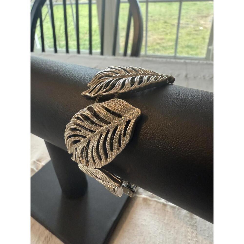 Vintage Style Adjustable Feather Leaf Cuff Bracelet Silver Tone Boho
